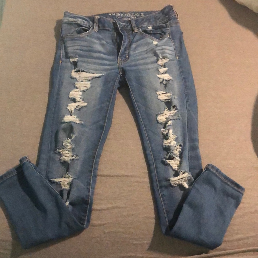 American eagle low rise ripped jeans